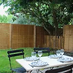 Yokohama, Duplex Avec Jardin